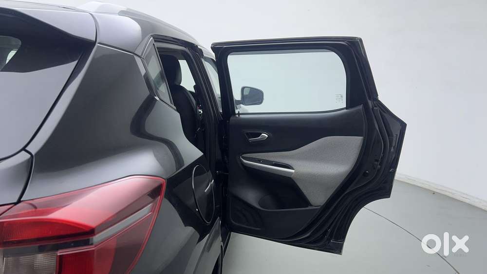 Nissan Magnite 1.0 Xv Turbo Cvt, 2021, Petrol