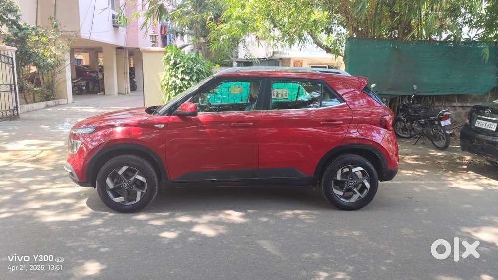 Hyundai Venue 1.2 S Plus, 2021, Petrol