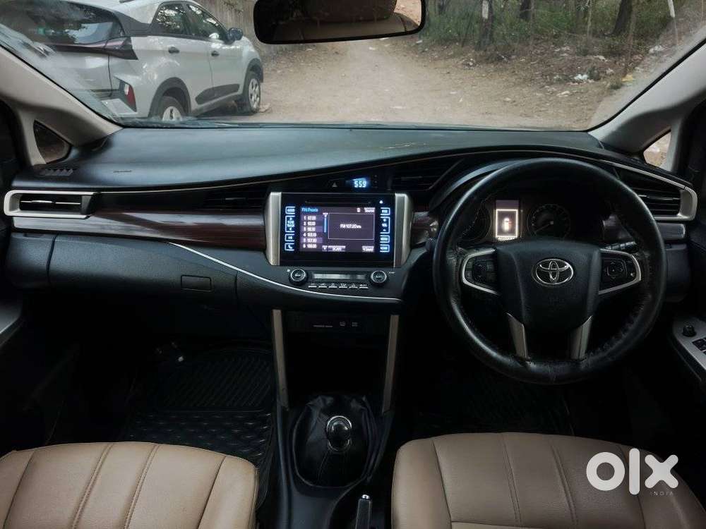 Toyota Innova Crysta