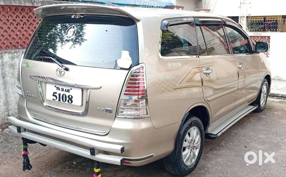 Toyota Innova 2.5v 2011model Single Owner Fc-25-02-2031 Company Servic