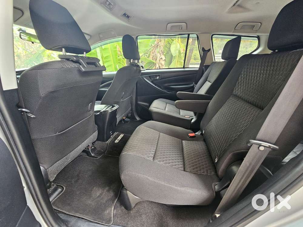 Toyota Innova Crysta 2.4 Gx Mt, 2017, Diesel