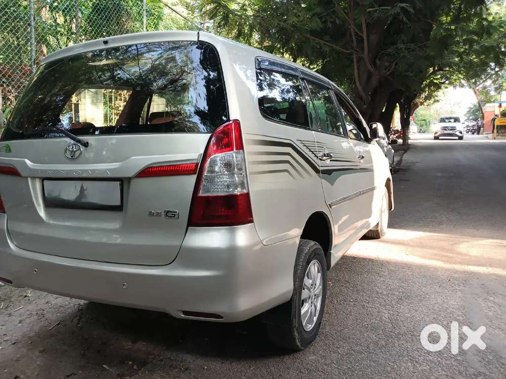 Toyota Innova 2016 Diesel 100000 Km Driven