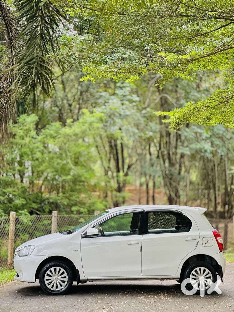 Toyota Etios Liva G, 2014, Petrol