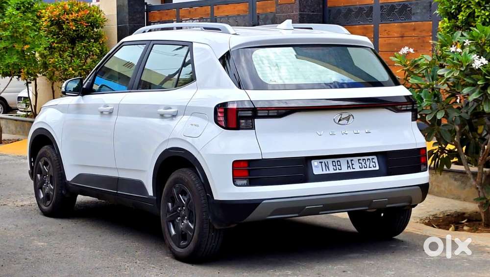 Hyundai Venue, 2025, Petrol