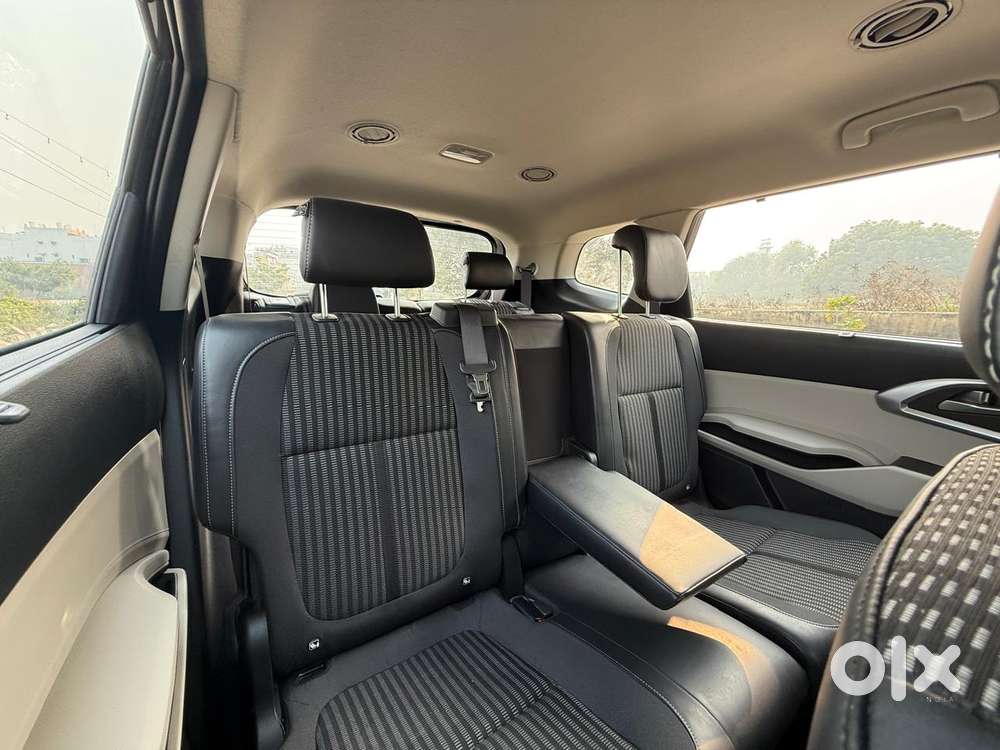 Kia Carens 1.4 Prestige Plus Turbo Dct 7 Str, 2023