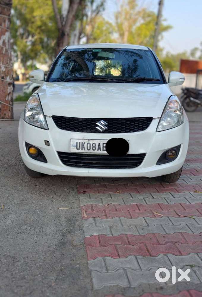 Maruti Suzuki Swift Vxi + Manual, 2014, Petrol