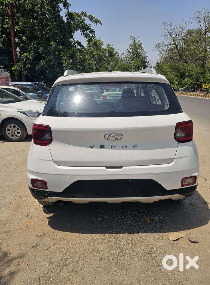 Hyundai Venue 1.2 S Plus, 2021, Petrol