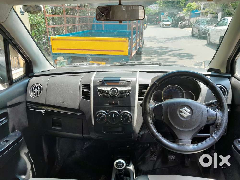 Maruti Suzuki Stingray Vxi, 2014, Petrol