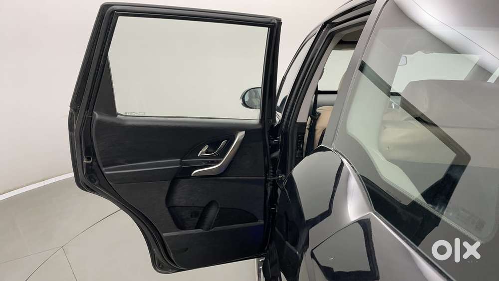 Mahindra Xuv500 W7, 2021, Diesel