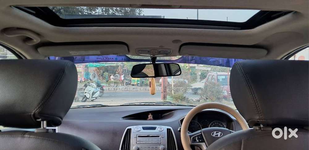 Hyundai I20 2009-2011 1.4 Asta Optional With Sunroof, 2011, Petrol