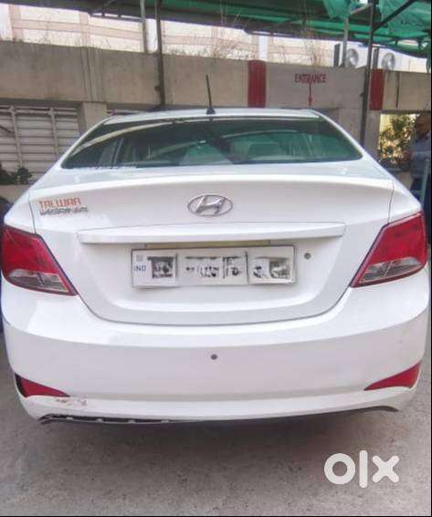 Hyundai Verna Fluidic Fl 2015 White Color