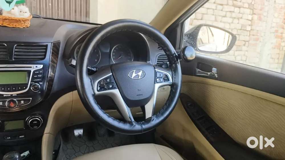 Hyundai Verna 2011 Petrol 72000 Km Driven