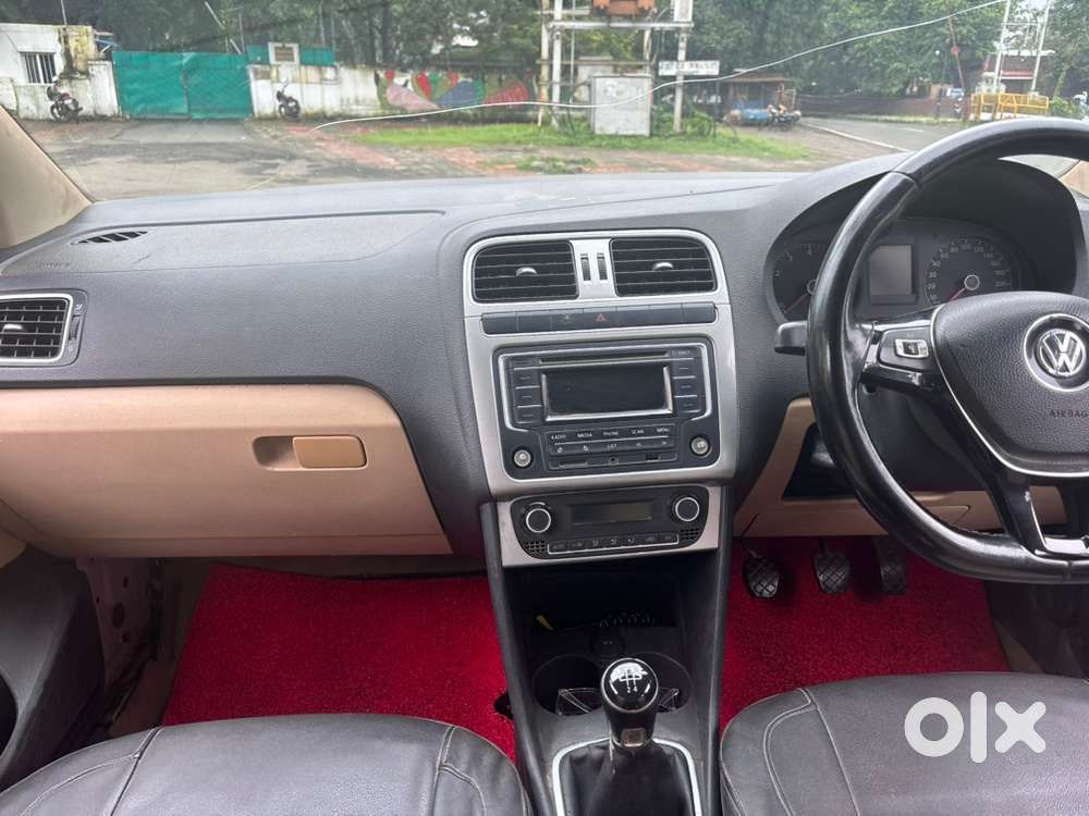 Volkswagen Polo Petrol 2016