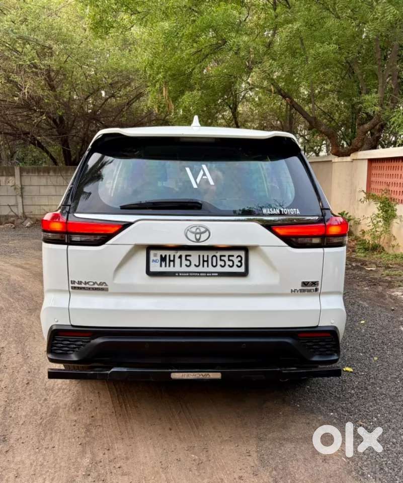 Toyota Innova Hycross 2.0 Vx Hybrid 7 Str, 2023, Petrol