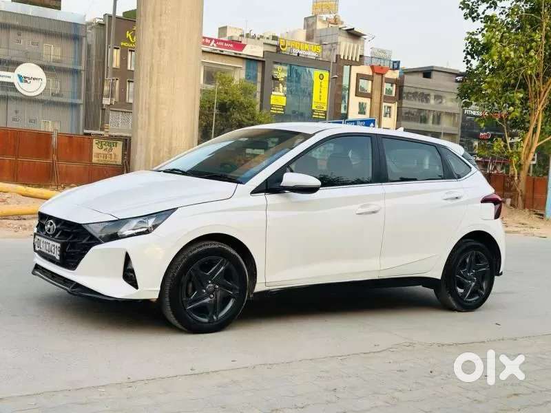 Hyundai I20 Sportz 1.2 Ivt, 2022, Petrol