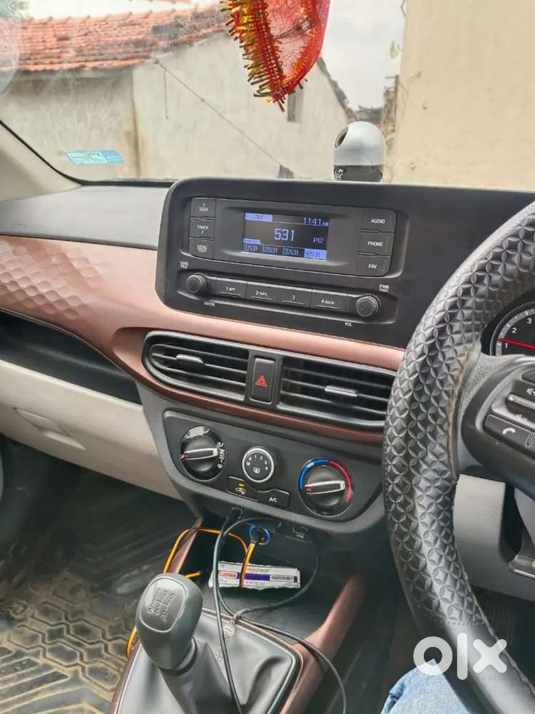 Hyundai Aura Sx 2024