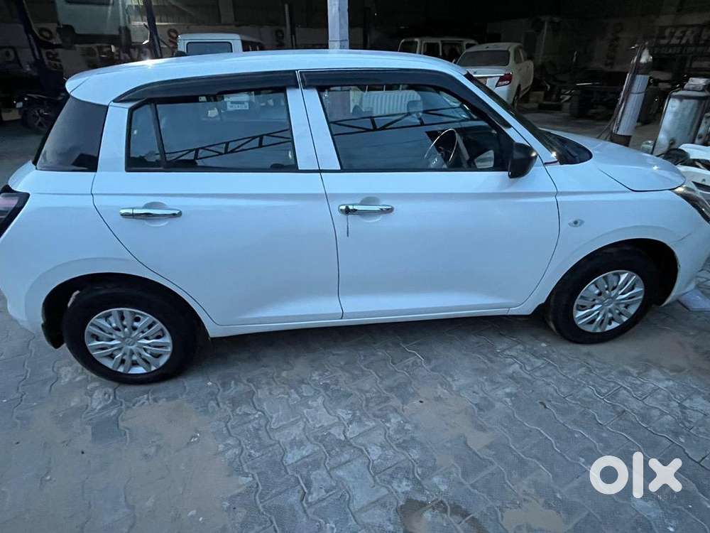 Maruti Suzuki Swift 2024 Petrol 40000 Km Driven