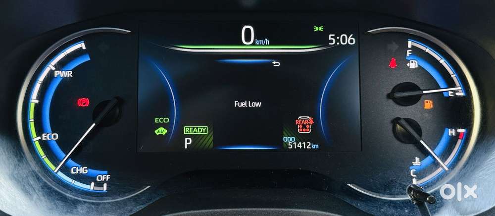 Toyota Innova Hycross 2.0 Zx Hybrid 7 Str, 2023, Petrol