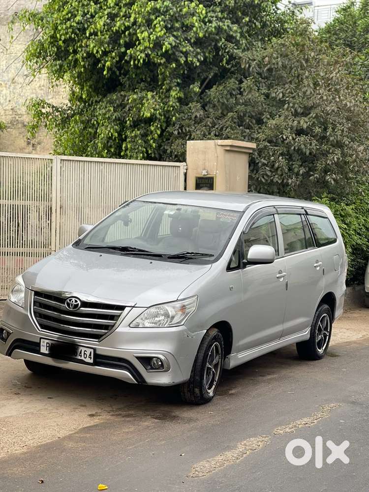 Toyota Innova 2013 Diesel 178000 Km Driven