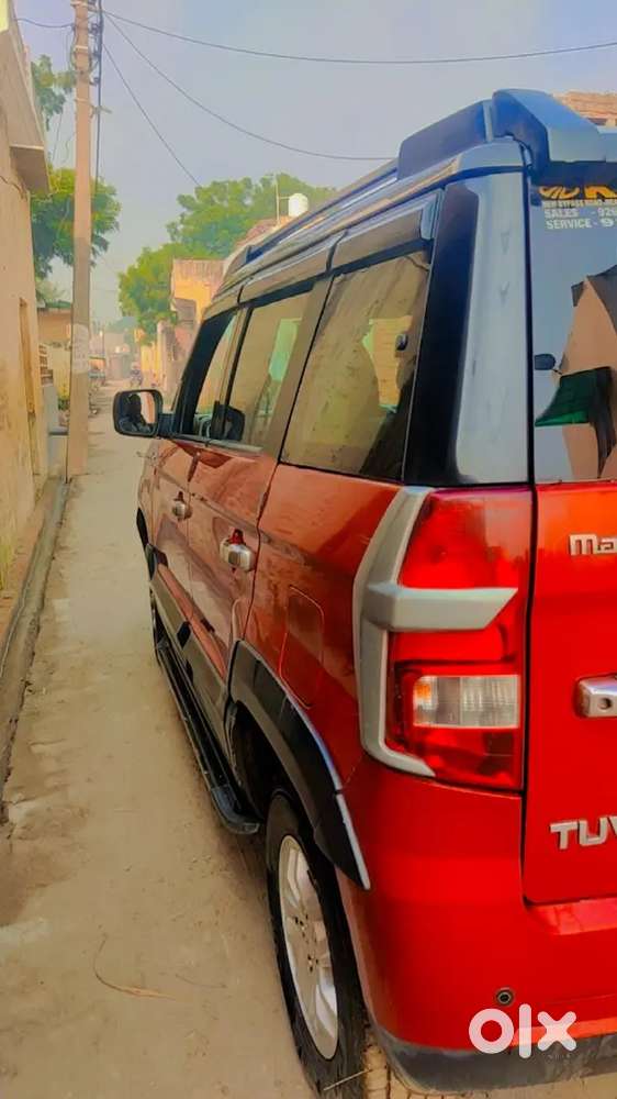 Mahindra Tuv 300 2017