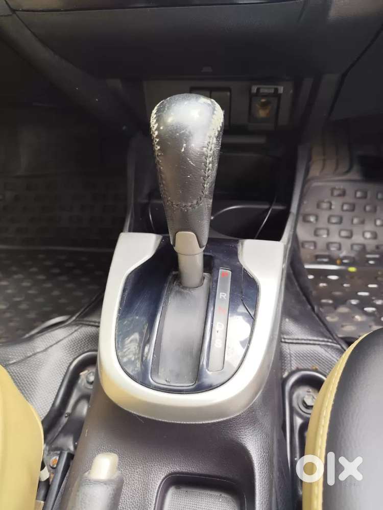 Honda Jazz V Cvt, 2016, Petrol