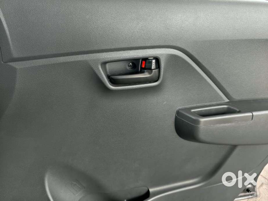 Maruti Suzuki Alto K10 1.0 Vxi Amt, 2025, Petrol