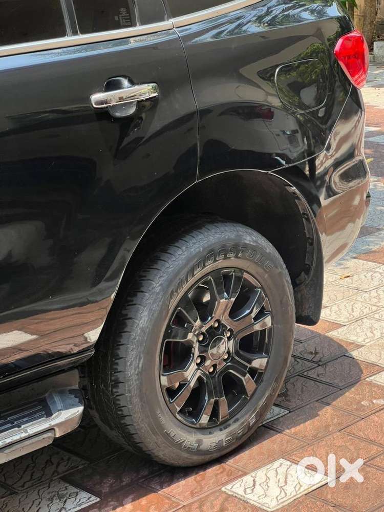 Ford Endeavour Titanium Plus 2019 Diesel Well Maintained