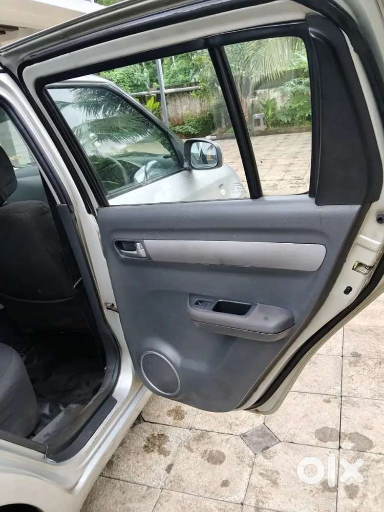 6th Owner  Well Maintained  85% Tyres