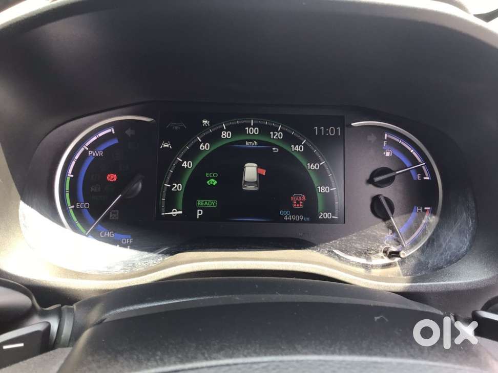 Toyota Innova Hycross 2.0 Zx Hybrid 7 Str, 2023, Petrol