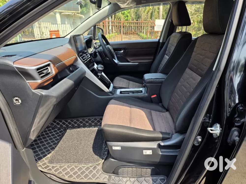 Toyota Innova Hycross 2.0 Vx Hybrid 8 Str, 2025, Petrol