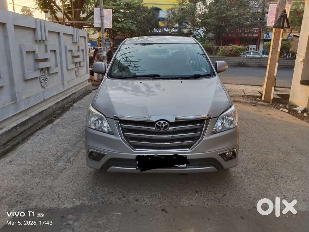 Toyota Innova Diesel 2.5v 8str