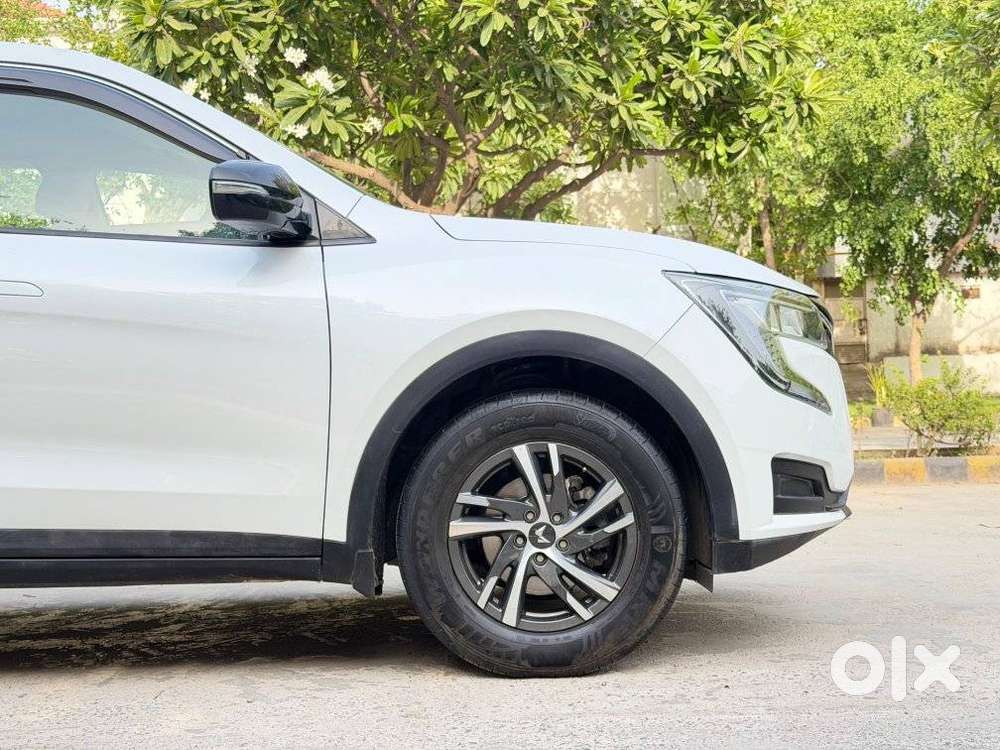 Mahindra Xuv700 2.2 Mx Diesel Mt 5 Str, 2022, Diesel