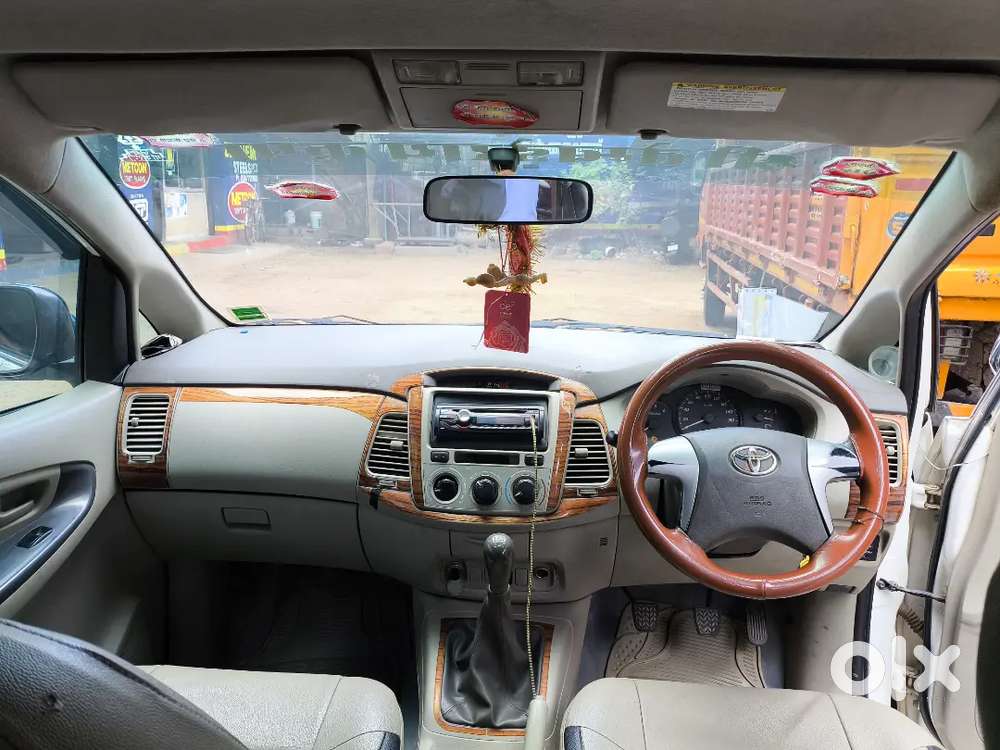 Toyota Innova 2012 Model No Claim No Accident At All. Full Geniune Car