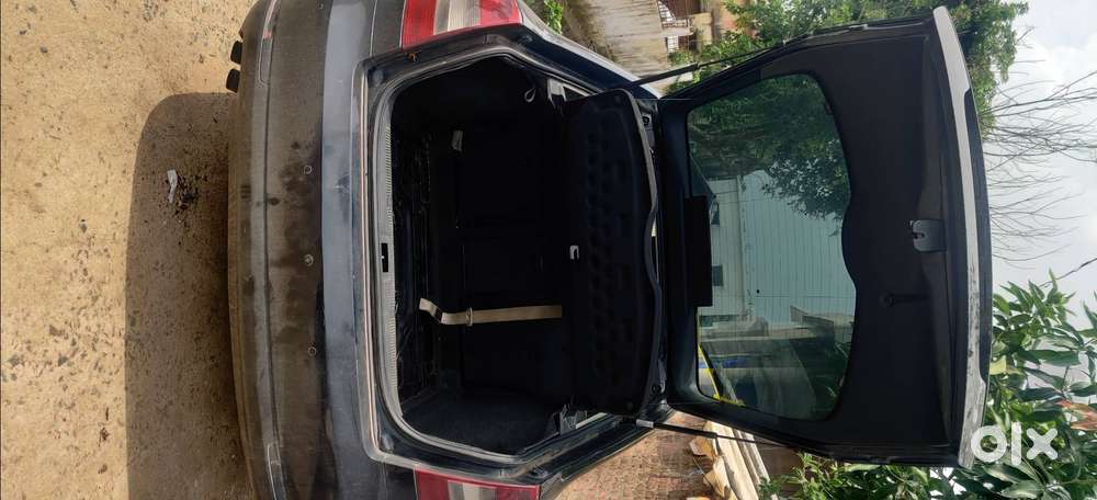 Skoda Laura Ambiente At 2.0 Tdi Cr (2012) – Diesel Automatic ₹3,50,000