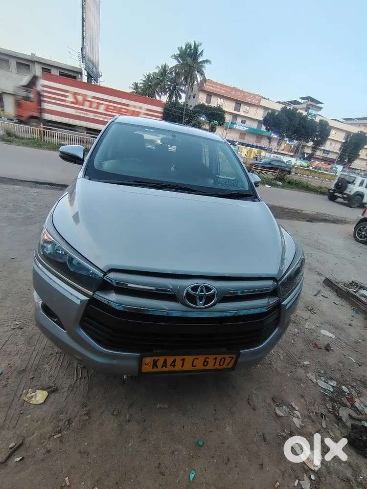 Toyota Innova Crysta 2.4 2019