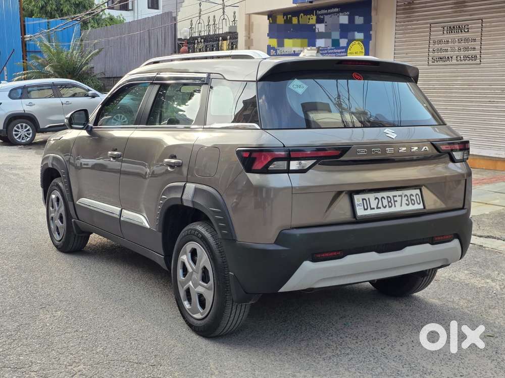 Maruti Suzuki Brezza 1.5 Lxi Cng, 2025, Cng & Hybrids