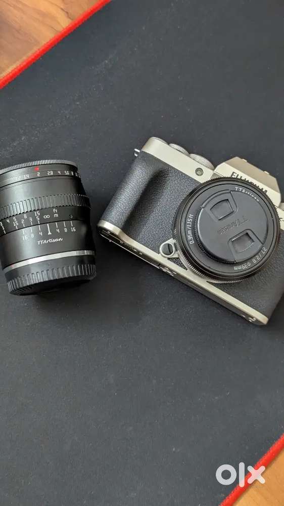 Fujifilm XT200 LIKE NEW WITH lens TT artisan 27mm and 50mm