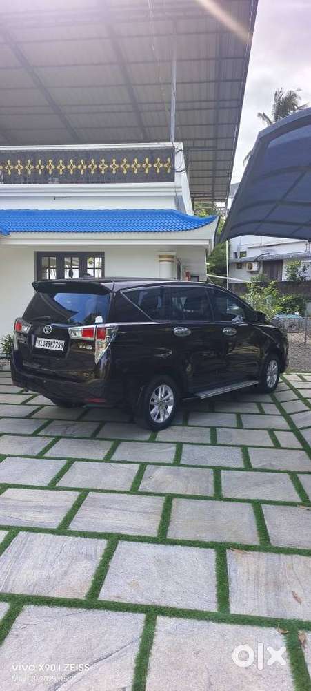 Toyota Innova Crysta 2.4 G Mt 8s, 2017, Diesel