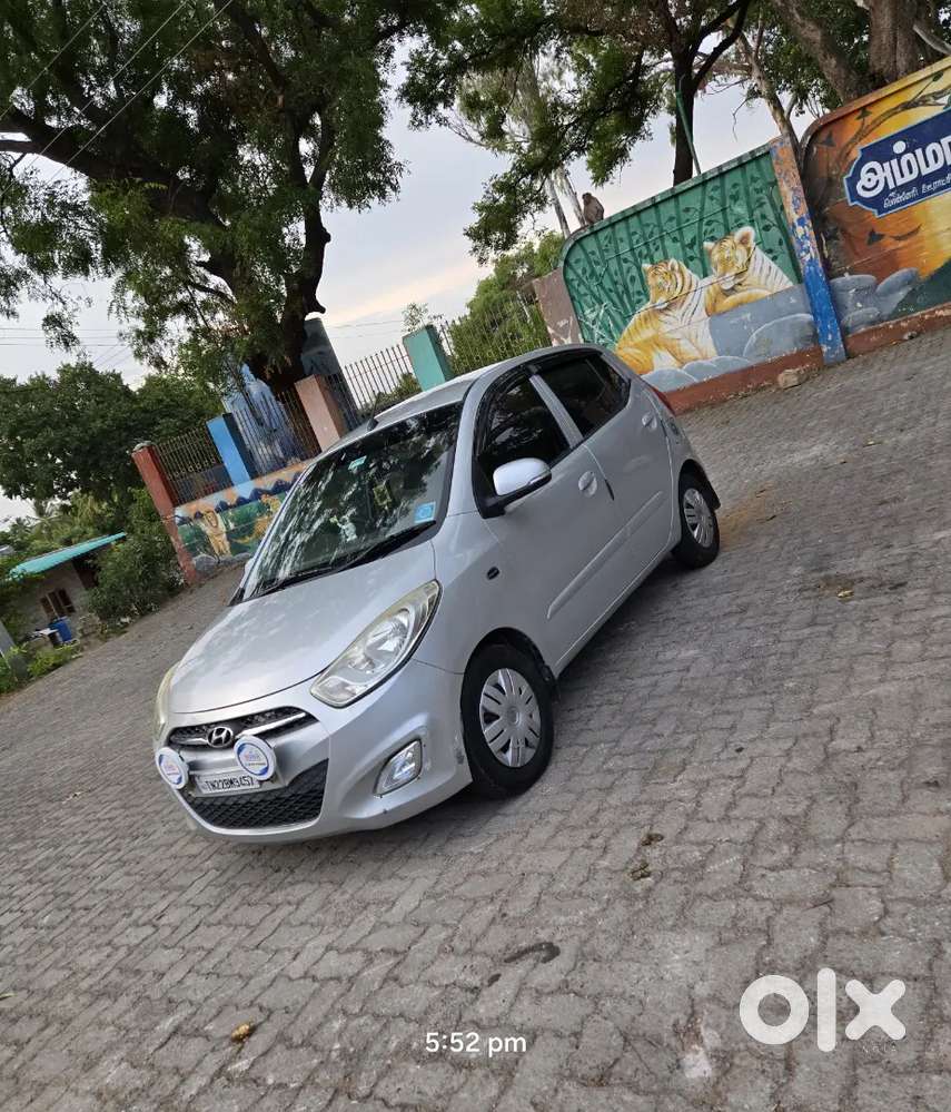 Hyundai I10 Sportz 2011 Variant