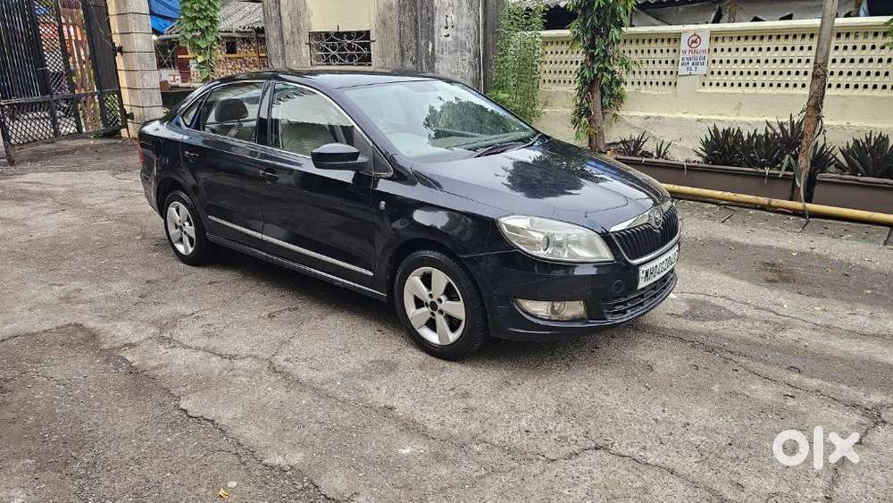 Skoda Rapid 1.6 Mpi Elegance, 2015, Petrol