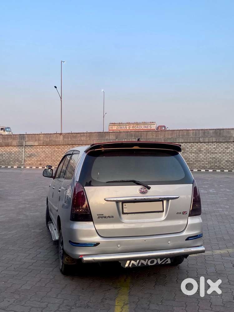 Toyota Innova Diesel 2010 Car