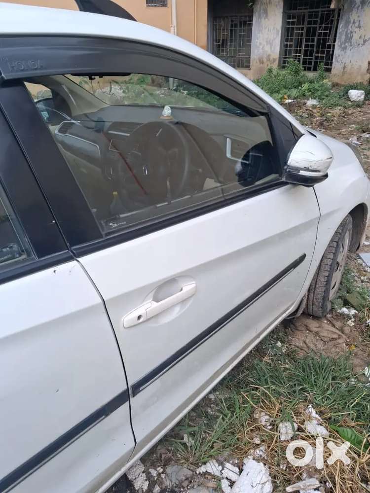Honda Amaze 2016
