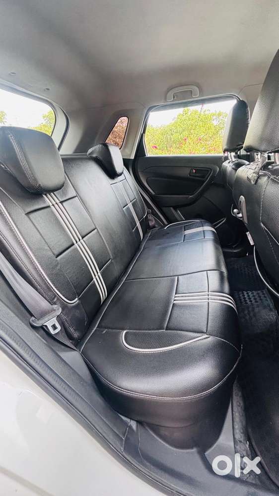 Maruti Suzuki Brezza 1.5 Vxi Smart Hybrid, 2021, Petrol