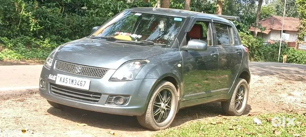 Maruti Suzuki Swift 2004 Petrol 90000 Km Driven