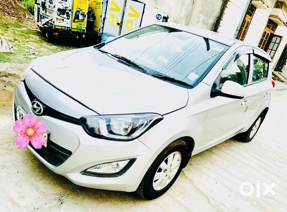 Hyundai I20 2010-2012 1.2 Sportz, 2012, Petrol