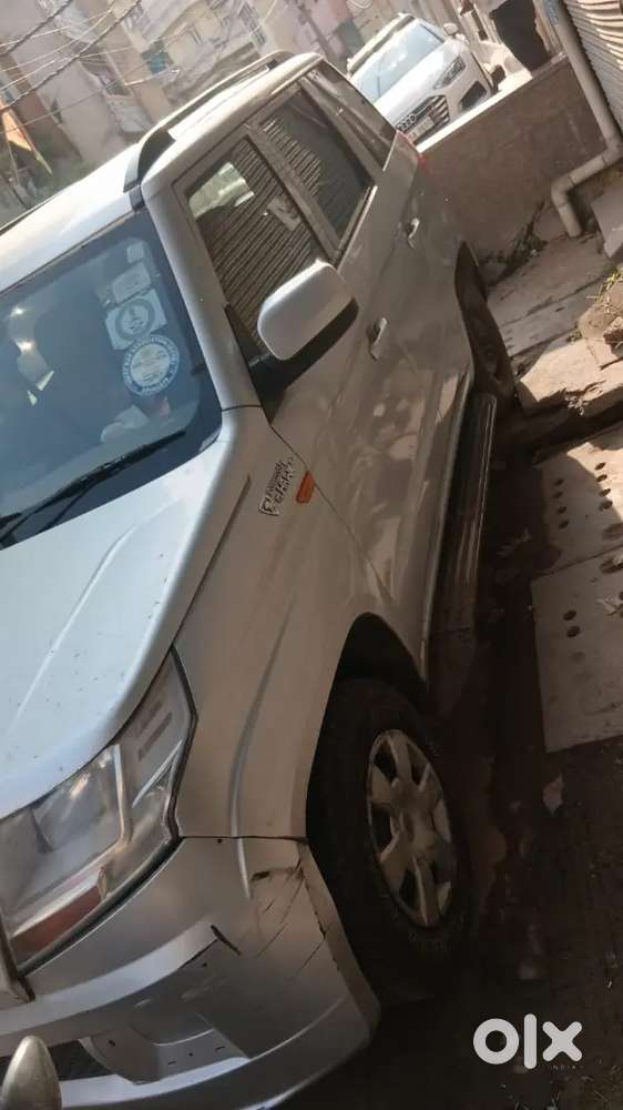 Mahindra Tuv 300 2016 Diesel 134000 Km Driven