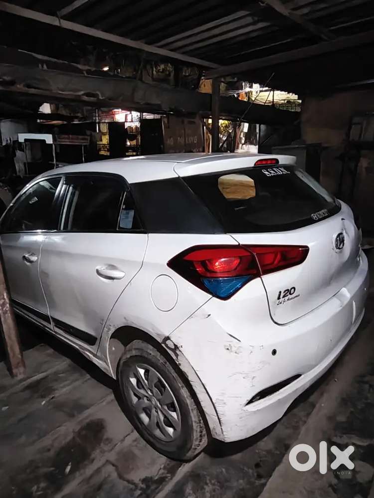 Hyundai I20 2015 Petrol 65000 Km Driven