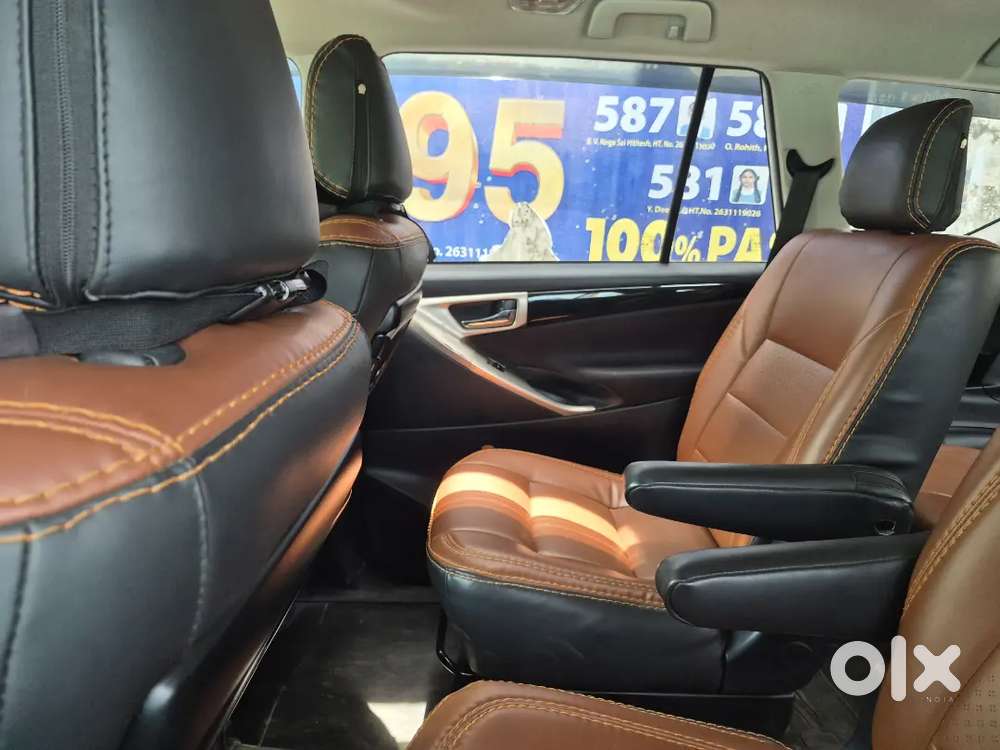 Toyota Innova Crysta 2.4v 2024
