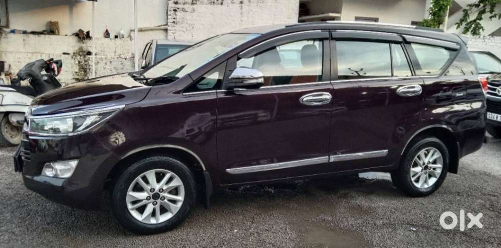 Toyota Innova Crysta 2.4 G Mt 8s, 2016, Diesel