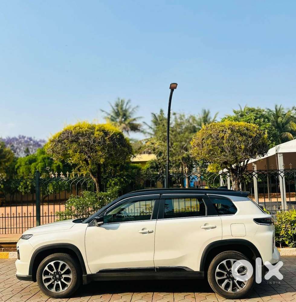 Maruti Suzuki Grand Vitara 1.5 Alpha Smart Hybrid Dual Tone At, 2023..